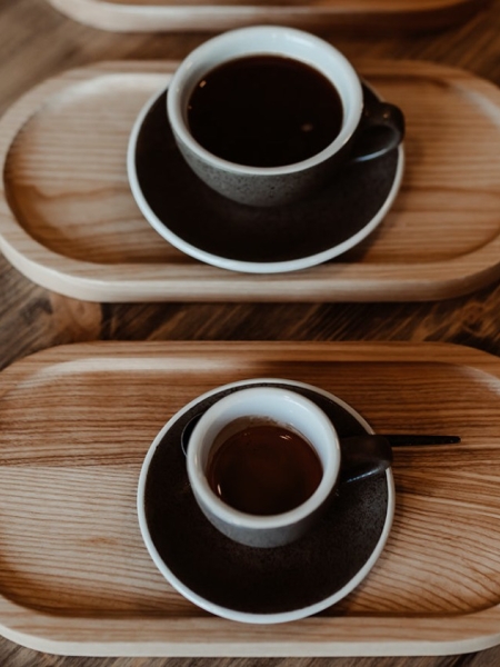 Allongé ou espresso: Lequel est le plus caféiné ?